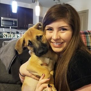 Meet your Posher, Emily